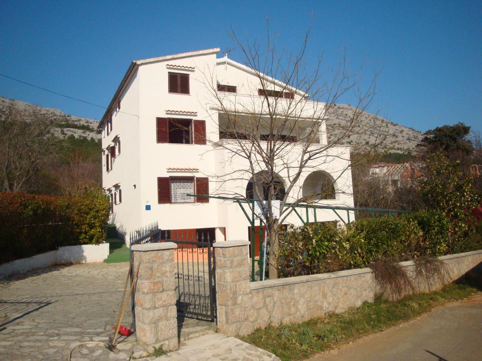 Apartments Vukelic Starigrad Paklenica Exterior photo