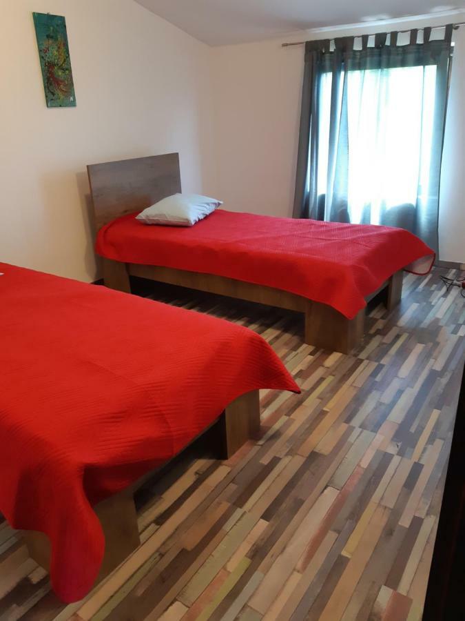Apartments Vukelic Starigrad Paklenica Exterior photo