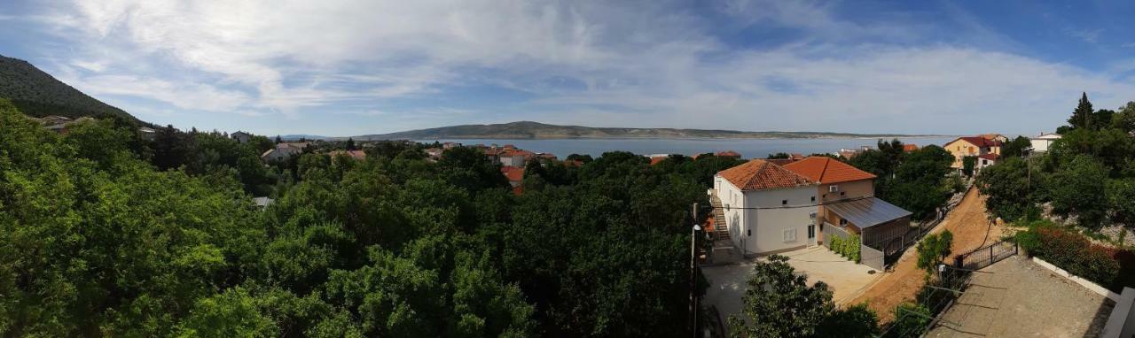 Apartments Vukelic Starigrad Paklenica Exterior photo